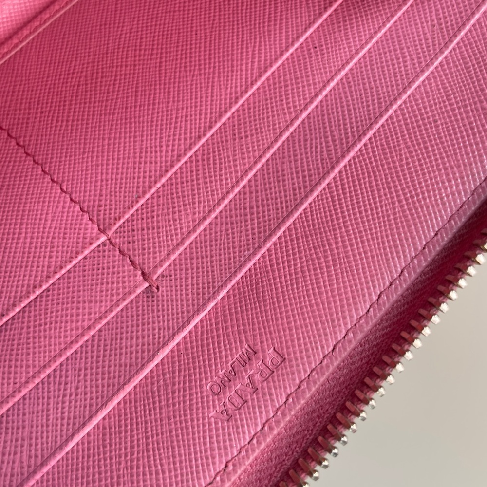 Authentic Prada Saffiano zippy wallet - Picture 15 of 16